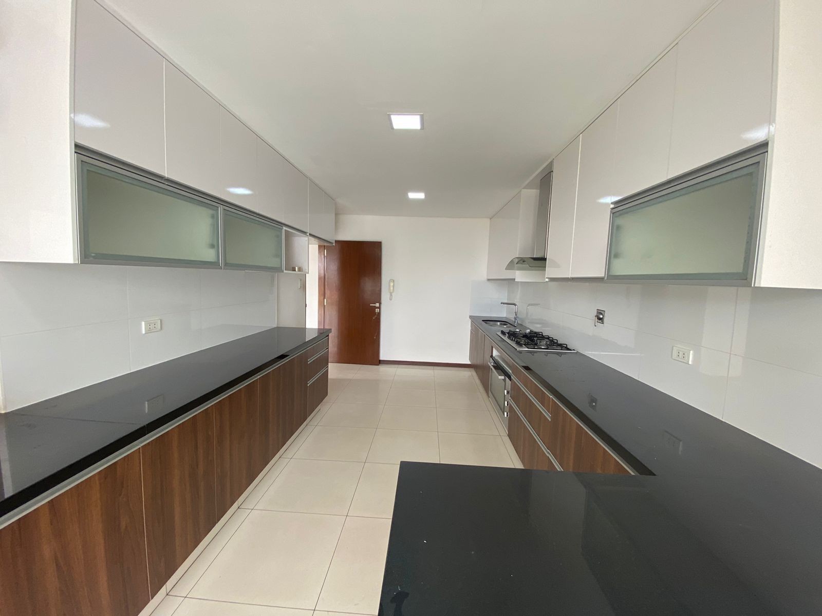 Casa en AlquilerCASA EN ALQUILER CONDOMINIO COSTA DORADA 4to ANILLO Y RADIAL 27 Foto 15