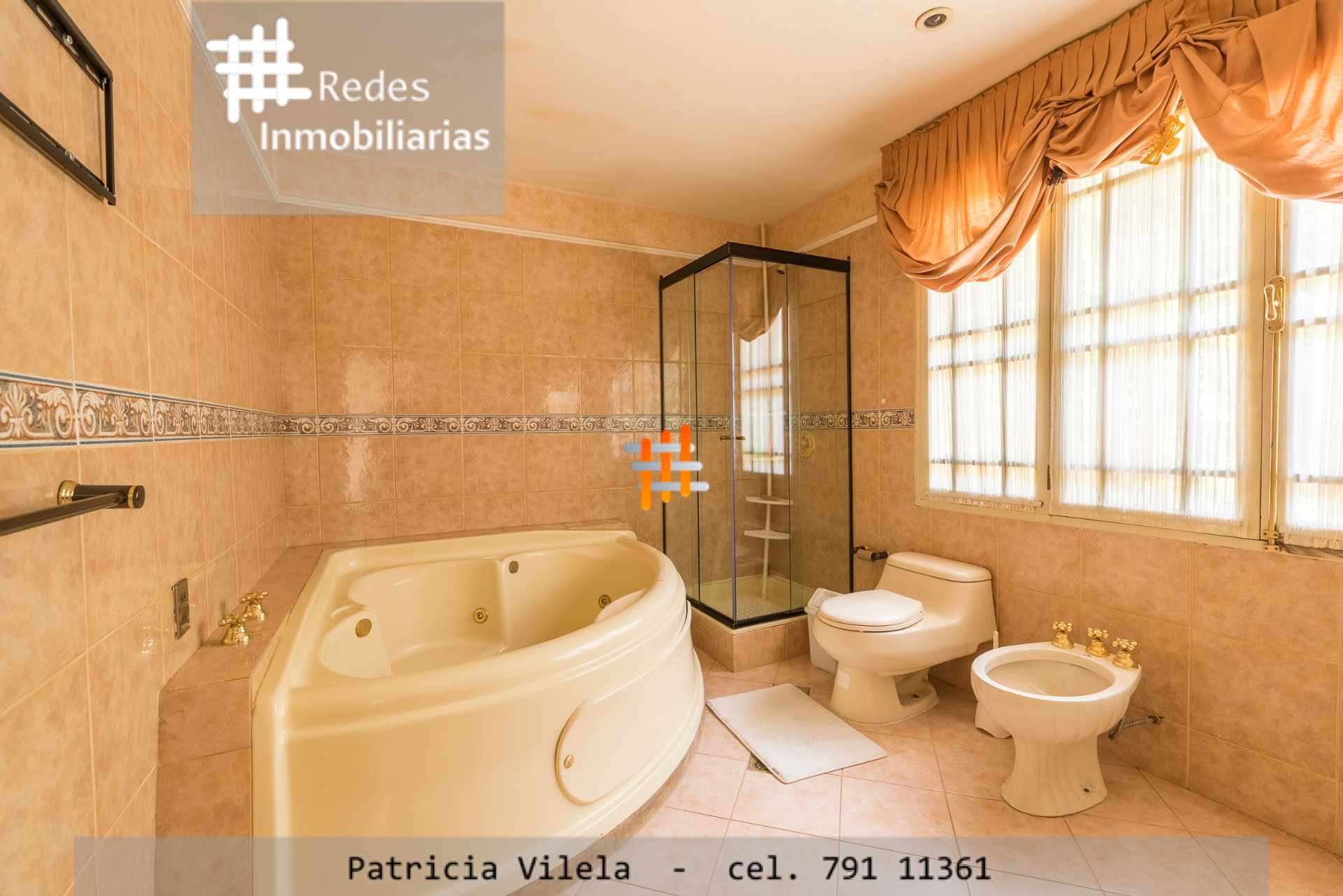 Casa en Calacoto en La Paz 4 dormitorios 5 baños 3 parqueos Foto 15