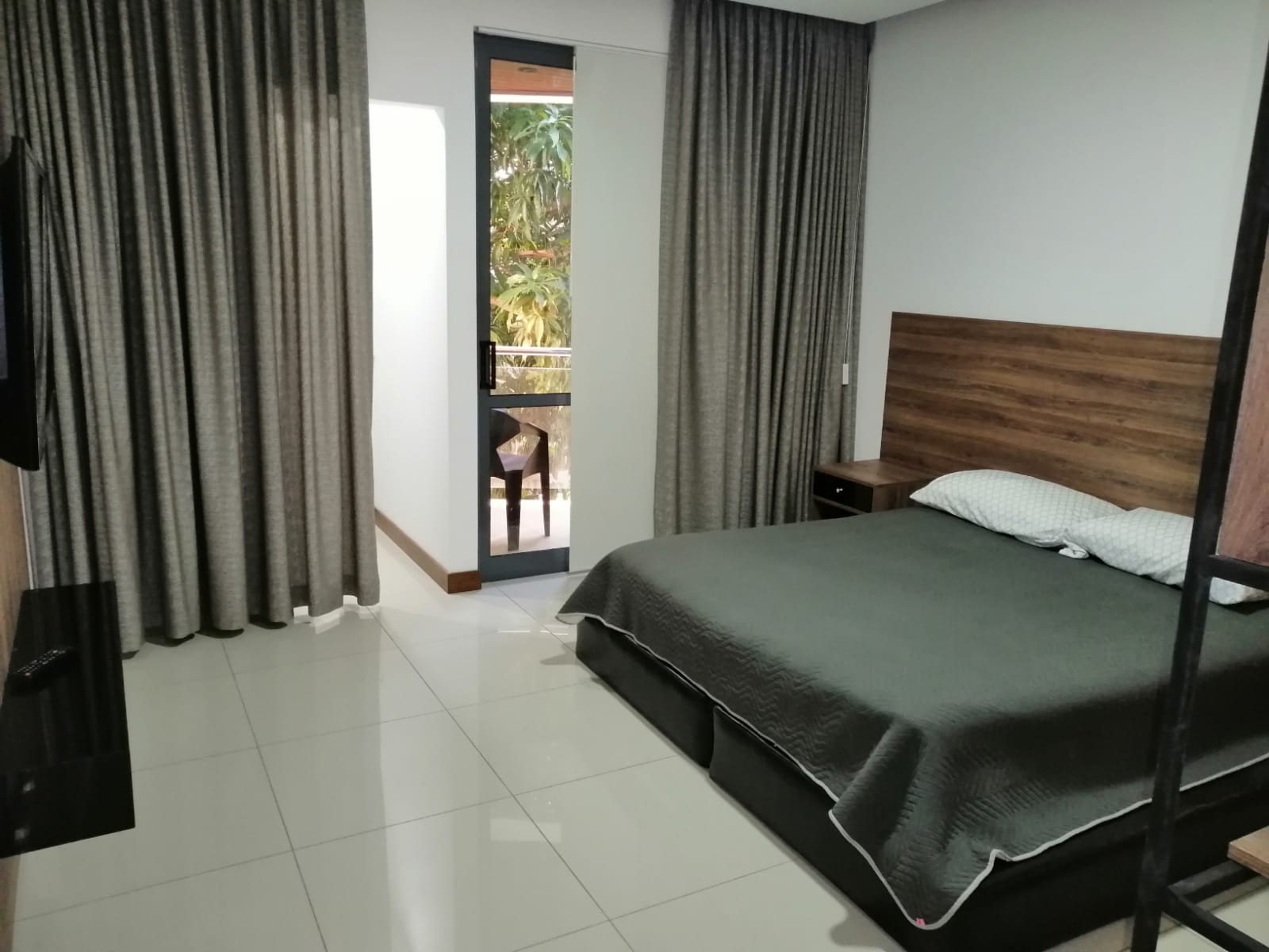 Departamento SKY PLAZA EQUIPETROL - VENTA EXCELENTE MONOAMBIENTE DE LUJO Foto 5