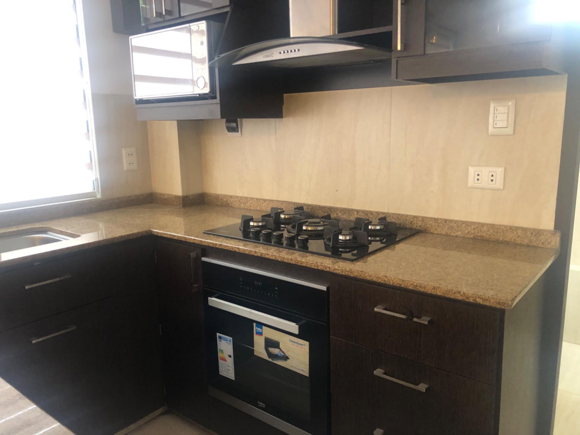 Departamento en Obrajes en La Paz 1 dormitorios 1 baños 1 parqueos Foto 5