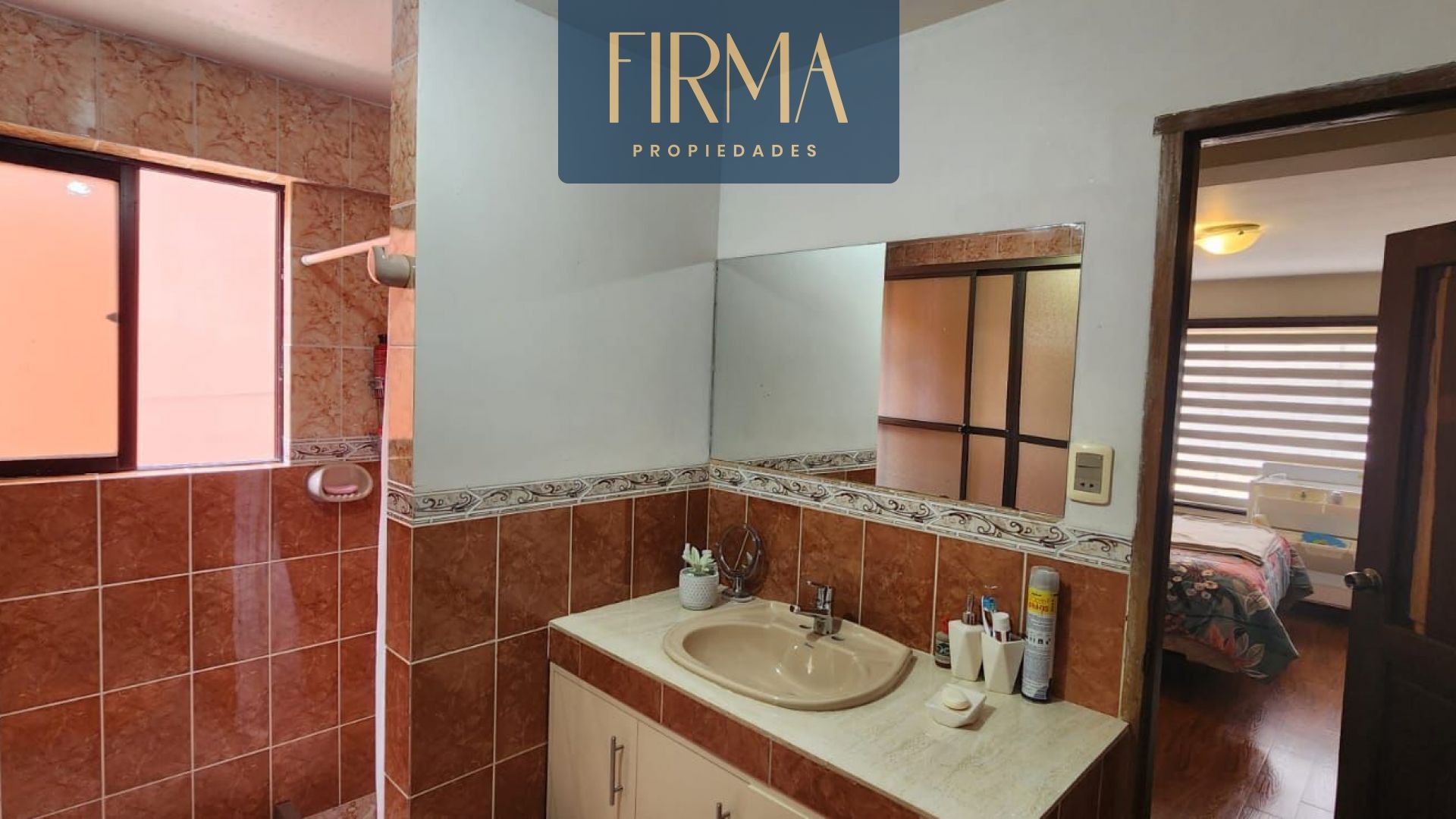 Casa en AnticréticoCASA EN ANTICRETICO REGISTRABLE, ACHUMANI 3 dormitorios 4 baños 3 parqueos Foto 11