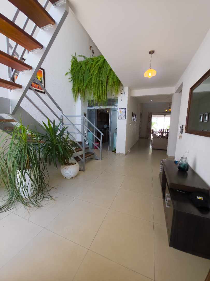 Casa en Venta𝗘𝗻 𝗲𝗹 𝗰𝗼𝗿𝗮𝘇𝗼́𝗻 𝗱𝗲 𝗘𝗾𝘂𝗶𝗽𝗲𝘁𝗿𝗼𝗹, 𝘁𝘂 𝗵𝗼𝗴𝗮𝗿 𝗱𝗲 𝗹𝘂𝗷𝗼 𝘁𝗲 𝗲𝘀𝗽𝗲𝗿𝗮❗  Foto 2