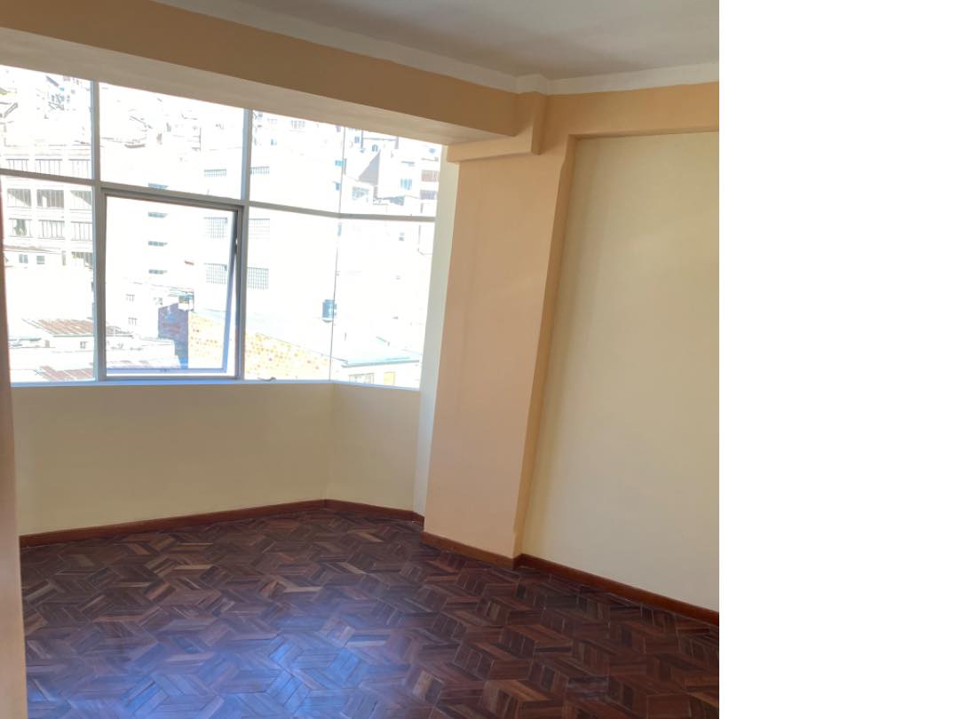 Edificio en VentaALTO SAN PEDRO   CALLLE: JORGE DE LÁ REZA #1581   27 dormitorios 13 baños 10 parqueos Foto 15