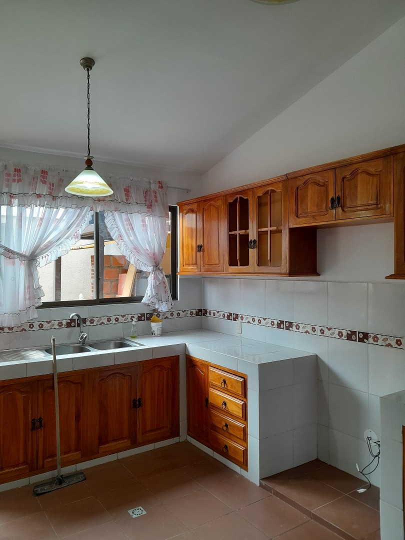 Casa en Achumani en La Paz 3 dormitorios 3 baños 3 parqueos Foto 6