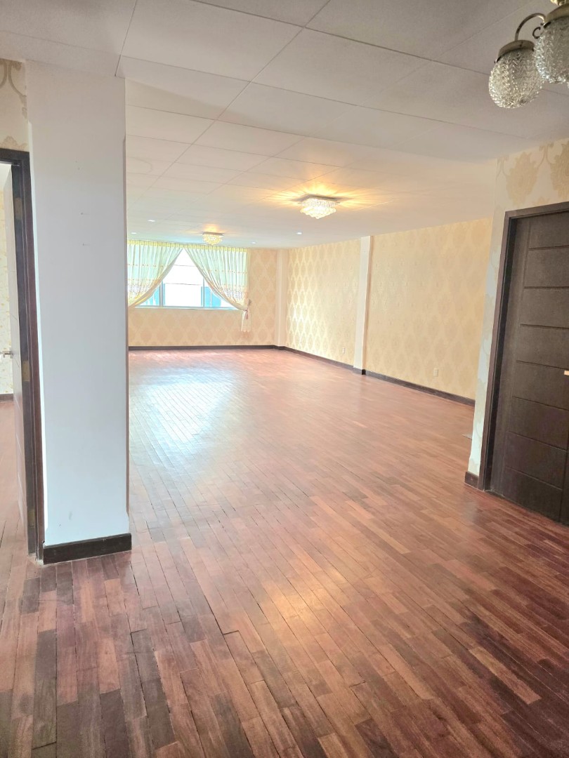 En Alquiler a Bs 4,700 Foto 2