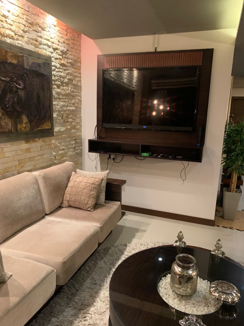 Departamento en AlquilerHERMOSO DEPARTAMENTO DE LUJO EN TORRE FRAGATA TOTALMENTE AMOBLADO 
ZONA EQUIPETROL /AV SAN MARTIN  2 dormitorios 1 baños 1 parqueos Foto 3