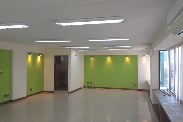 Oficina en VentaCalle Salamanca esquina calle J.C. Carrillo, - Edificio Cibeles, - Norte - Cochabamba, Cercado Foto 5