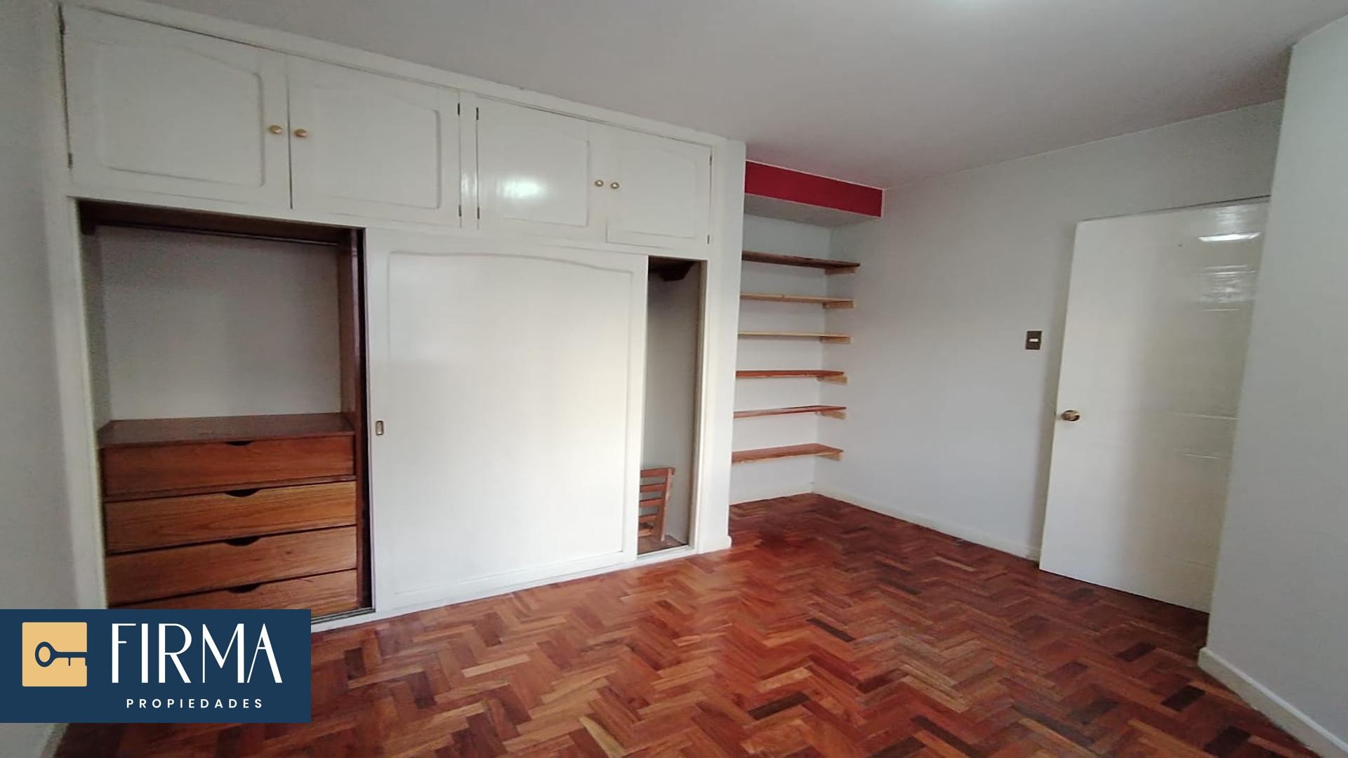 Departamento en San Jorge en La Paz 4 dormitorios 4 baños 1 parqueos Foto 11