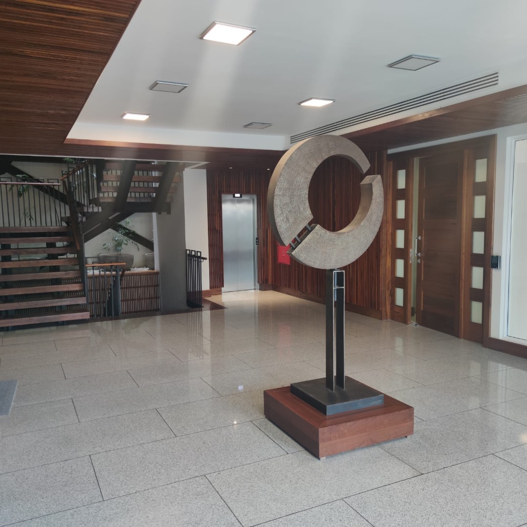 Oficina en AlquilerEQUIPETROL CALLE LOS LIRIOS ESQUINA FLAMBOYANOS 10 dormitorios 6 baños  Foto 16