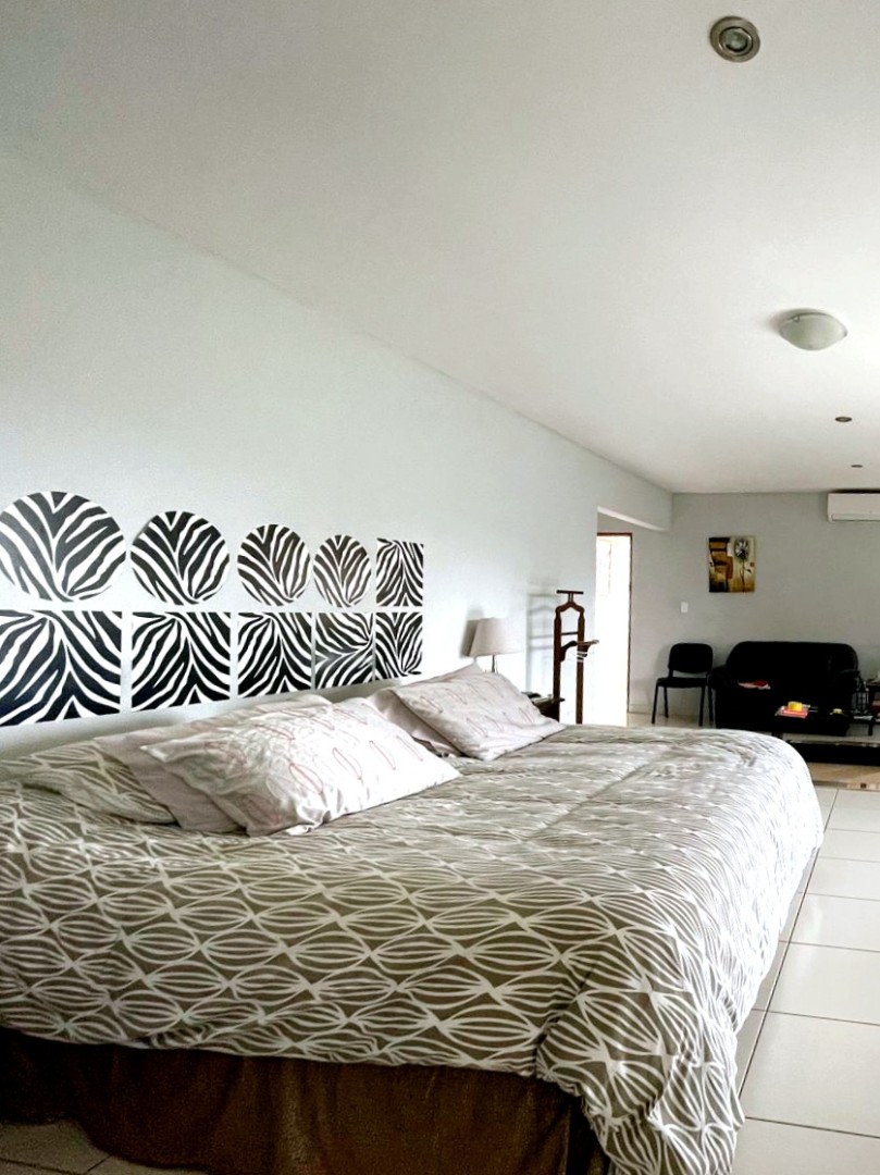 Casa en VentaZona Norte
Condominio Polo Country 5 dormitorios 6 baños 4 parqueos Foto 18