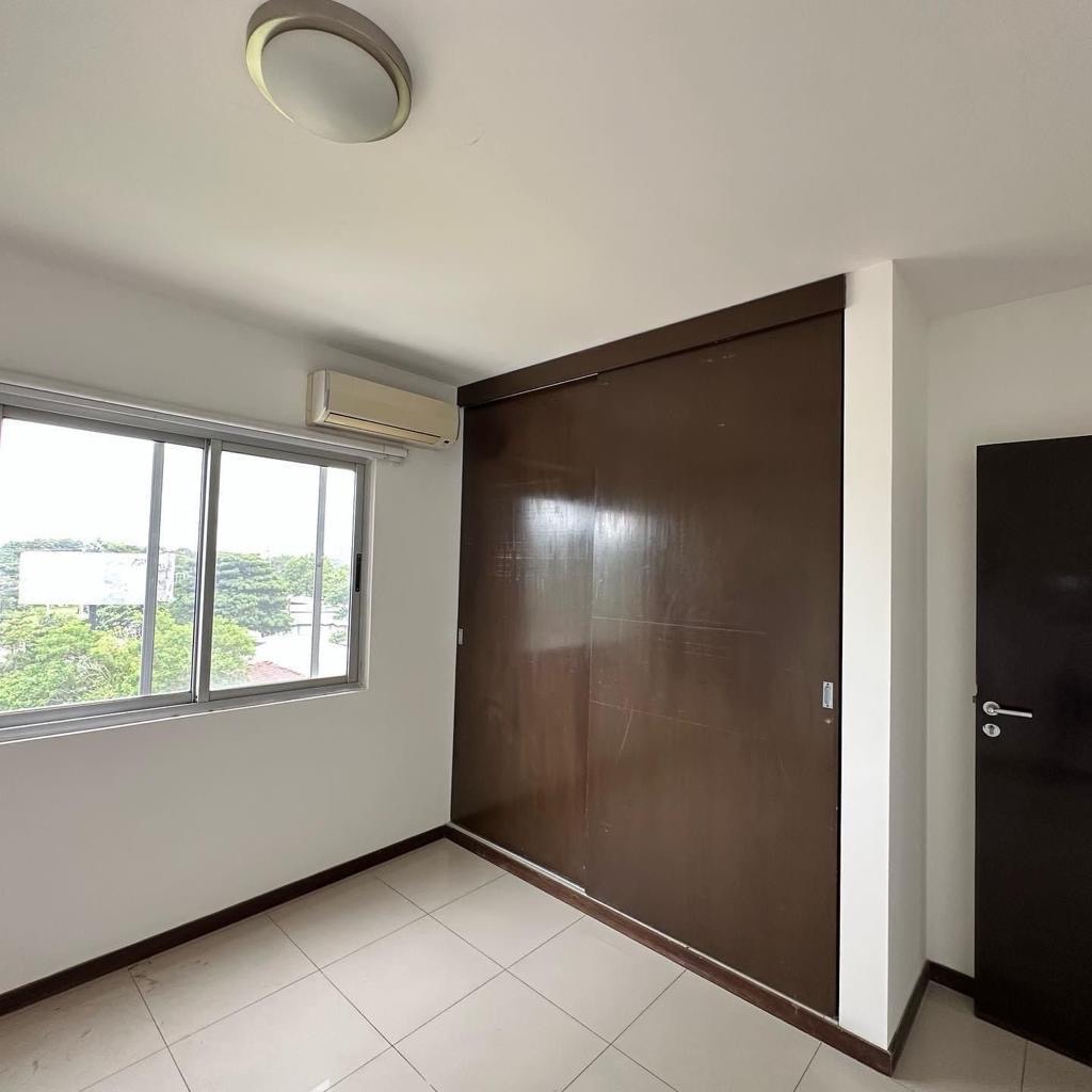 Departamento SOBRE AV BUSCH CASI 4to ANILLO Foto 11