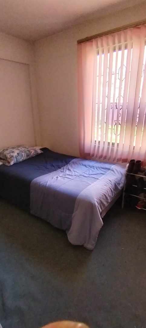 Departamento en Los Pinos en La Paz 2 dormitorios 1 baños  Foto 6