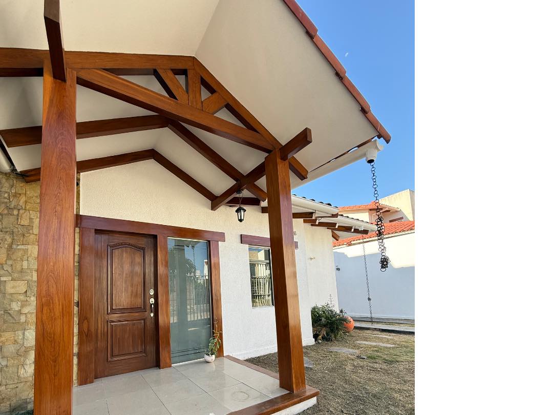 Casa A POCOS MINUTOS DEL PUENTE FOIANINI ZONA URUBO  Foto 6