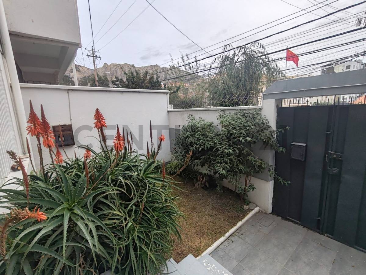 En Alquiler a Bs 11,800 Foto 21