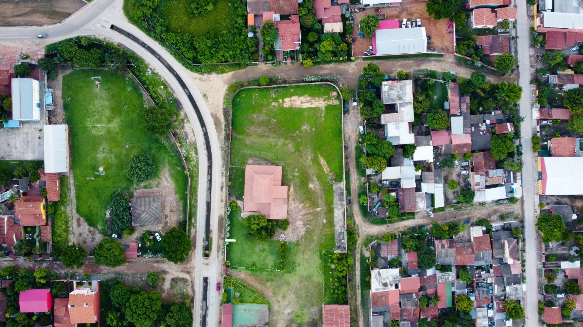 Terreno en Entre 6to y 7mo anillo Sur en Santa Cruz de la Sierra    Foto 8