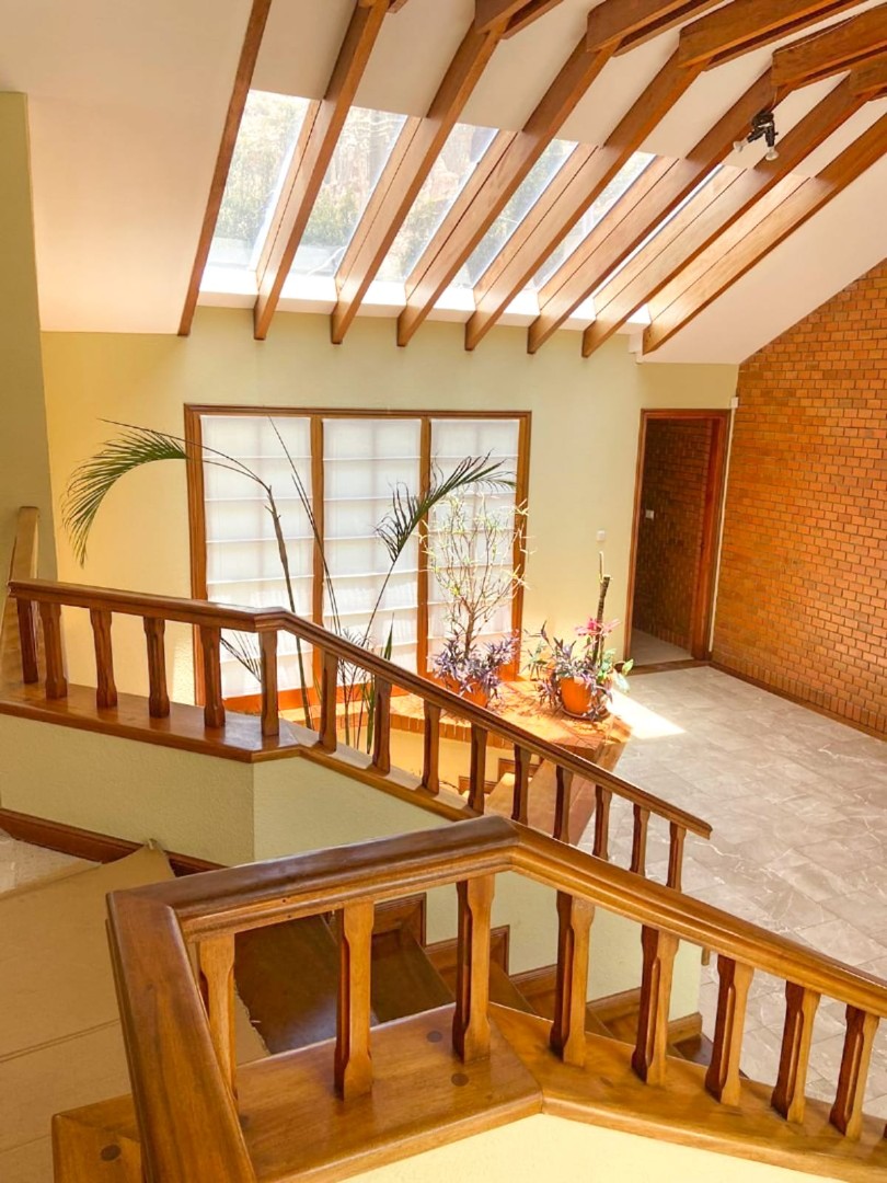 Casa en AlquilerCASA EN ALQUILER  O  VENTA - ZONA SUR DE LA PAZ  4 dormitorios 5 baños 2 parqueos Foto 7