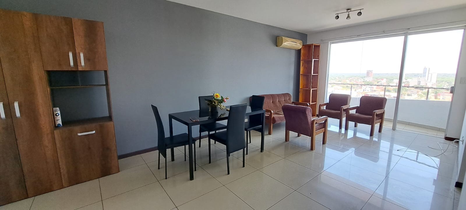 Departamento en Entre 2do y 3er anillo Oeste en Santa Cruz de la Sierra 2 dormitorios 2 baños 1 parqueos Foto 7