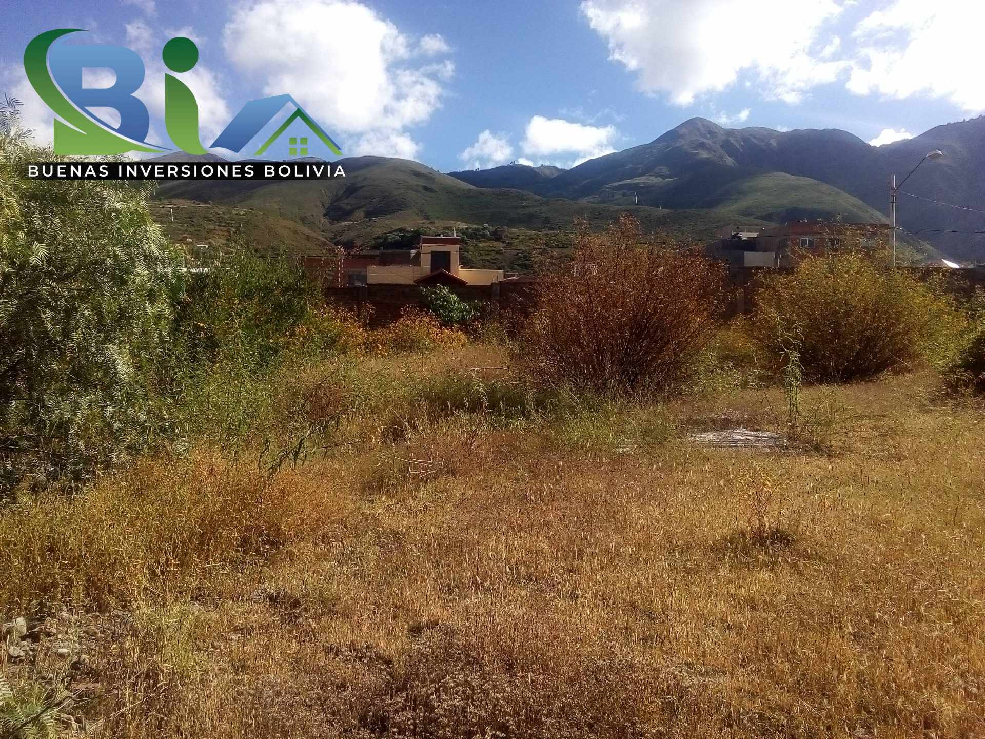 Terreno en Venta$us.190.000 LOTE AMURALLADO ESQUINA SUP.1003M2 URB. PEDREGAL ZONA  PACATA    Foto 5