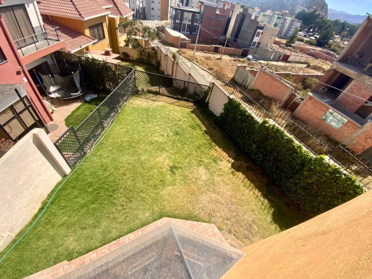 Casa en VentaLOMAS DE ACHUMANI 3 dormitorios 4 baños 2 parqueos Foto 16