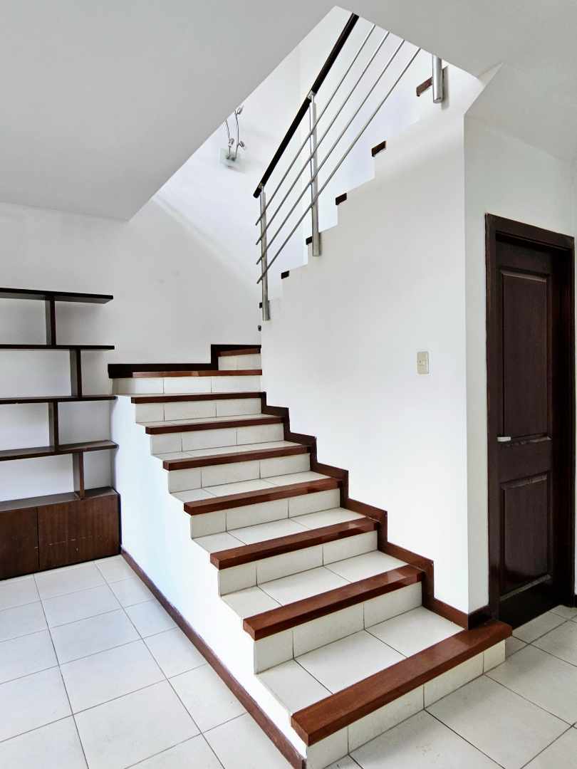 Casa en Entre 5to y 6to anillo Norte en Santa Cruz de la Sierra 3 dormitorios 3 baños 2 parqueos Foto 31