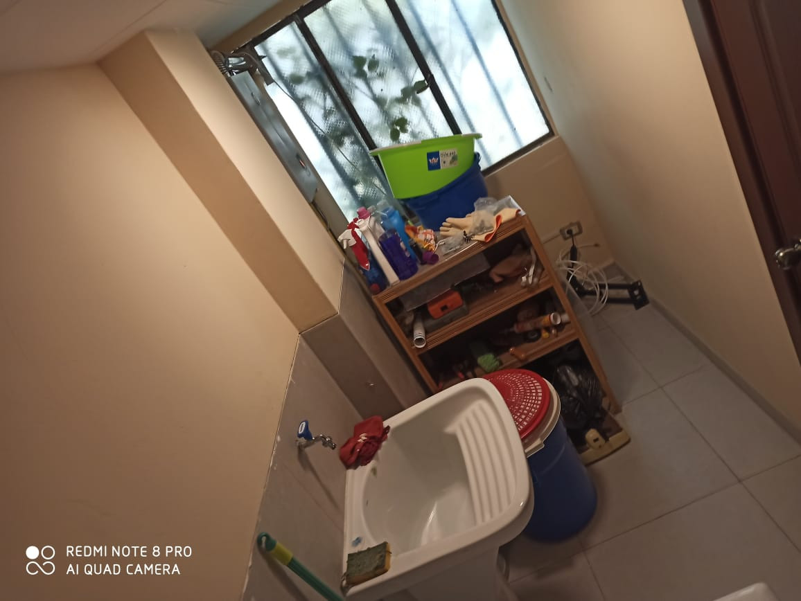 Departamento en VentaCalle Altamirano entre calles 3 y 4 zona Irpavi Foto 12