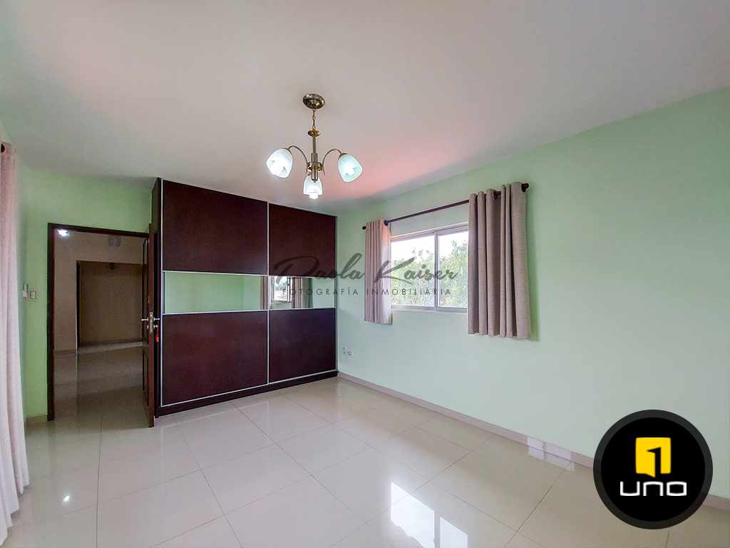 Casa en Urubó en Santa Cruz de la Sierra 4 dormitorios 4 baños 8 parqueos Foto 13