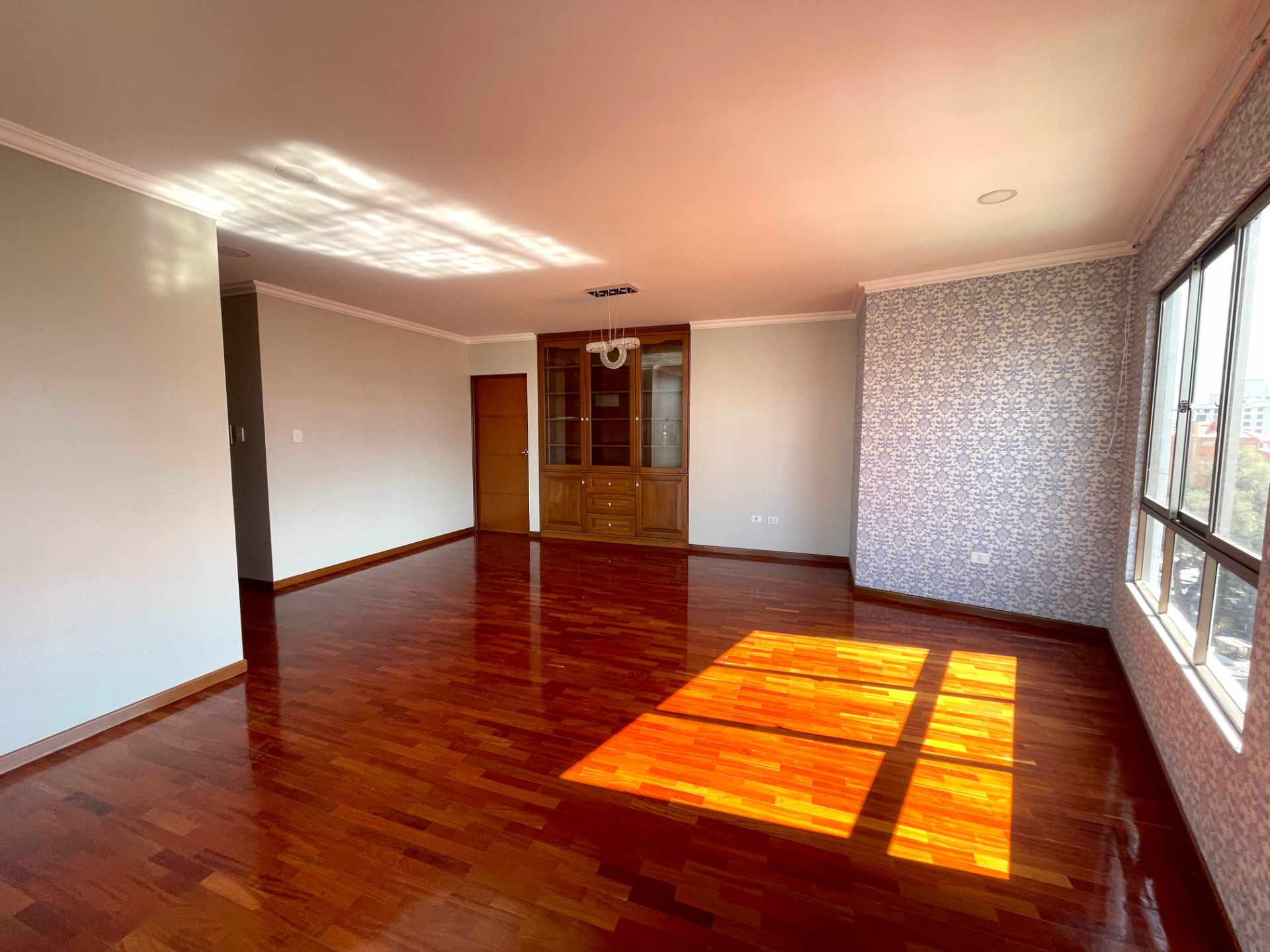 En Alquiler a Bs 3,800 Foto 11