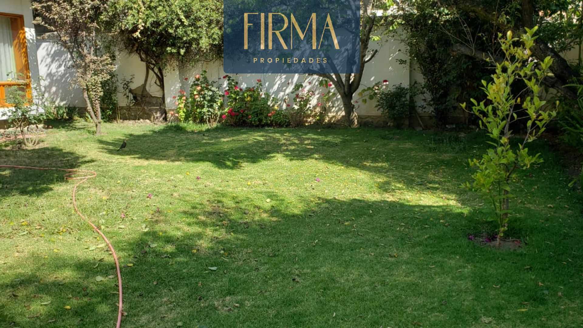 Casa en VentaCASA EN VENTA, CALACOTO 3 dormitorios 4 baños 3 parqueos Foto 8