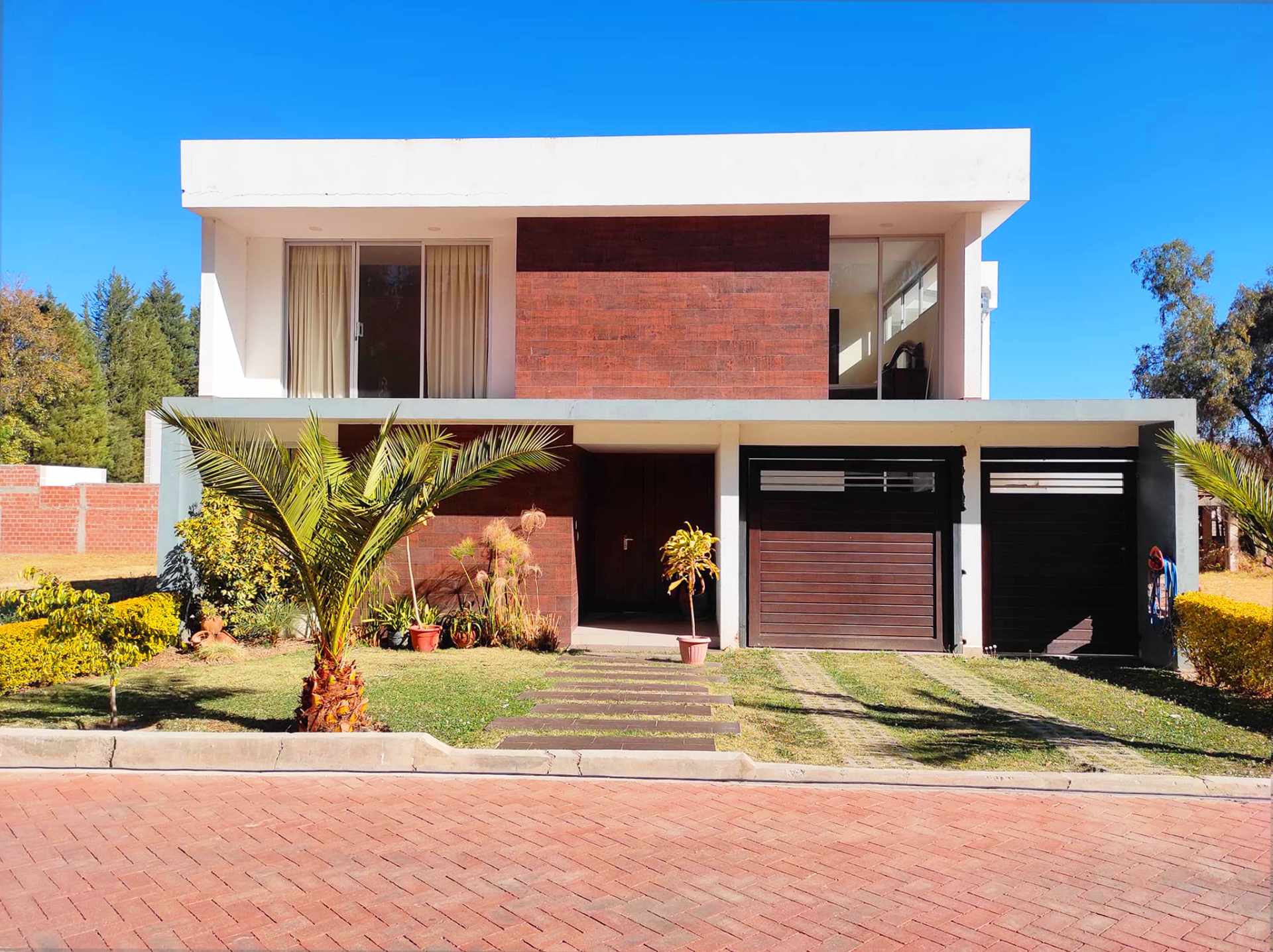 Casa en AlquilerCondominio San Humberto III - Apote - Tiquipaya Foto 1