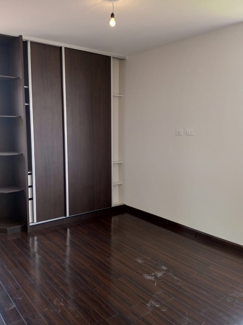 En Alquiler a $us 400 Foto 7