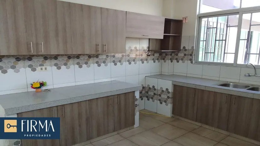 Casa en AlquilerUrbanización Los Rosales Zona de Achumani  Foto 6