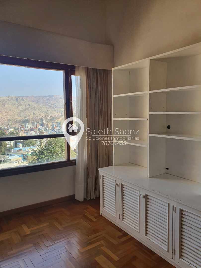 Departamento en Cota Cota en La Paz 4 dormitorios 4 baños 1 parqueos Foto 19