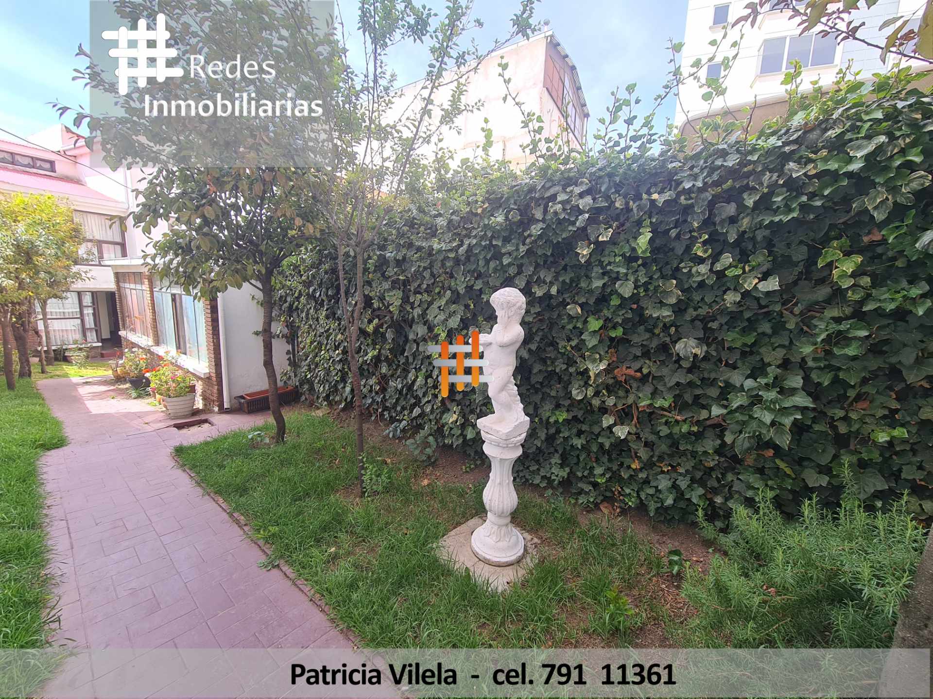 Casa en VentaDOS CASA JUNTAS EN VENTA EN PLENO DE SOPOCACHI EXCELENTE UBICACIÓN  8 dormitorios 5 baños 2 parqueos Foto 3