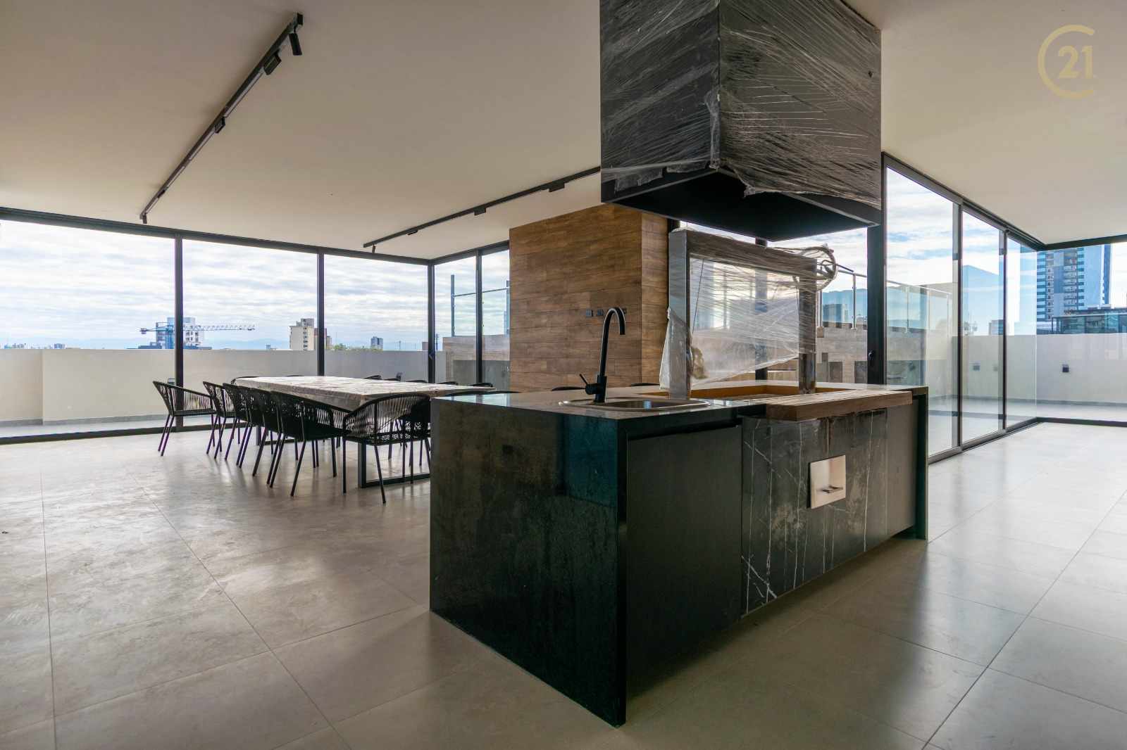 Departamento en Equipetrol en Santa Cruz de la Sierra 2 dormitorios 3 baños 1 parqueos Foto 17