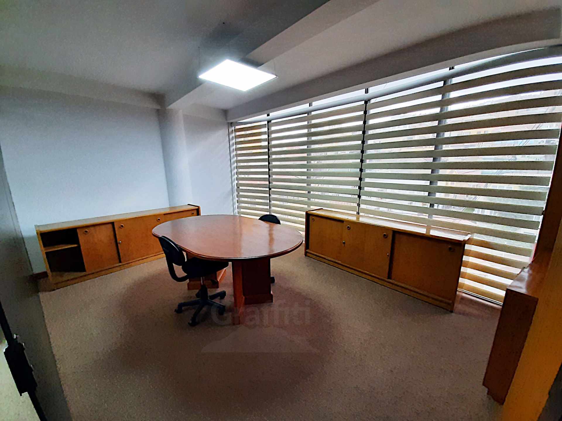 Oficina ﻿Oficina/Consultorio en VENTA en Sopocachi - Av. Ecuador y Calle Aspiazu Foto 2