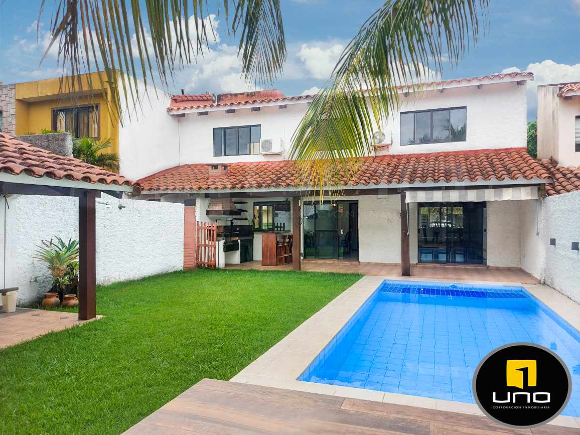 7mo anillo de la Avenida Banzer, condominio privado Club Los Mangos