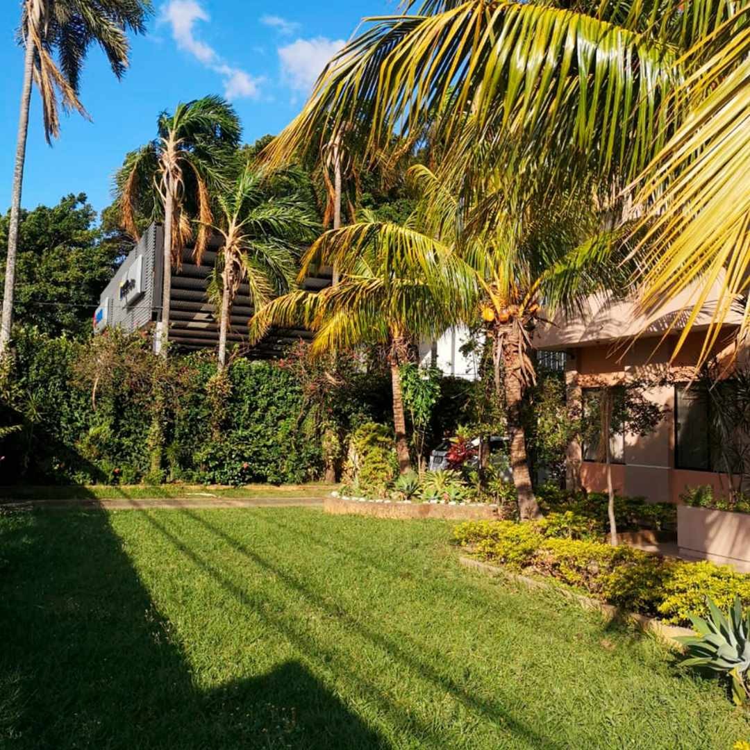 En Alquiler a $us 2,500 Foto 8