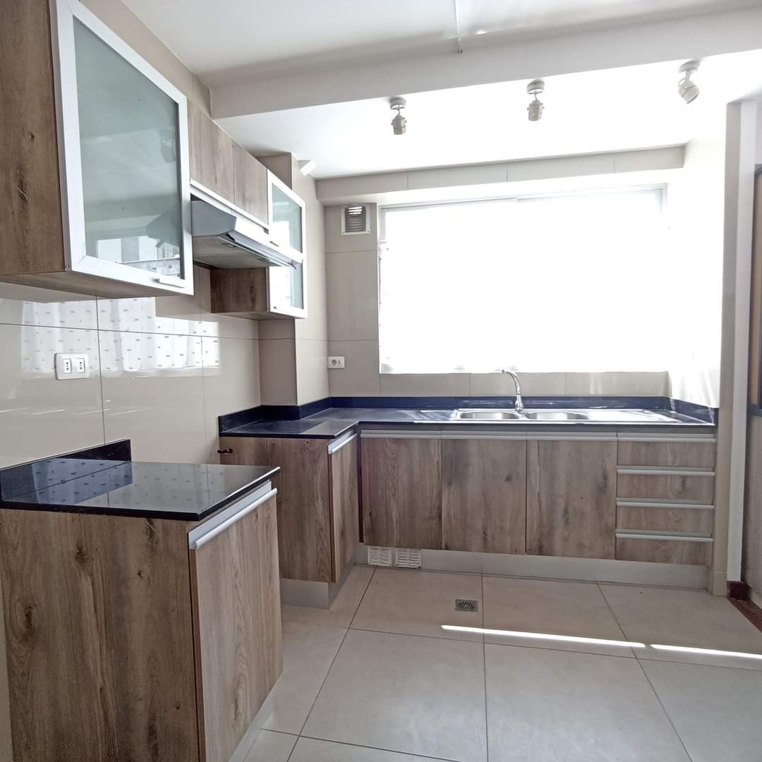 Departamento en Calacoto en La Paz 2 dormitorios 3 baños 1 parqueos Foto 9