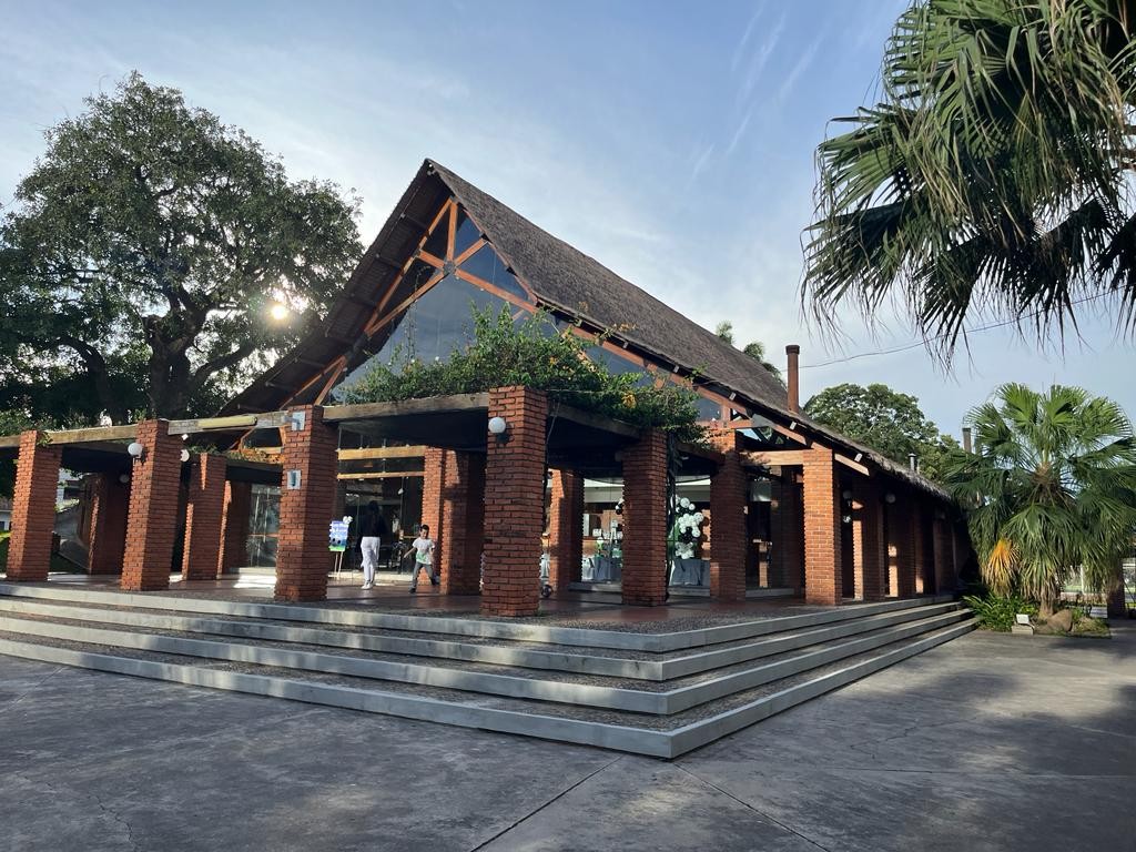 Casa en Entre 4to y 5to anillo Norte en Santa Cruz de la Sierra 5 dormitorios 6 baños 2 parqueos Foto 14