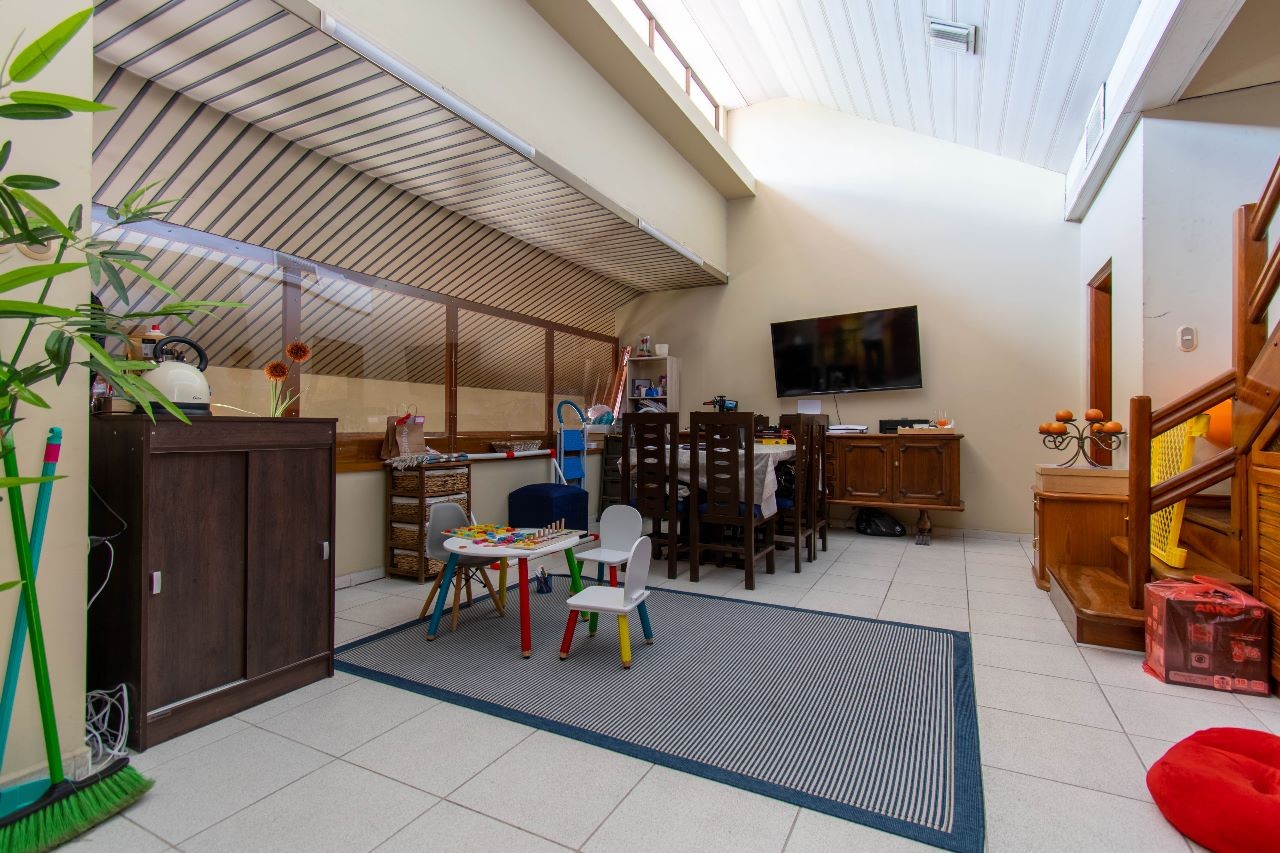 Oficina en AlquilerEquipetrol sobre 3er. anillo externo  5 dormitorios 5 baños 6 parqueos Foto 6