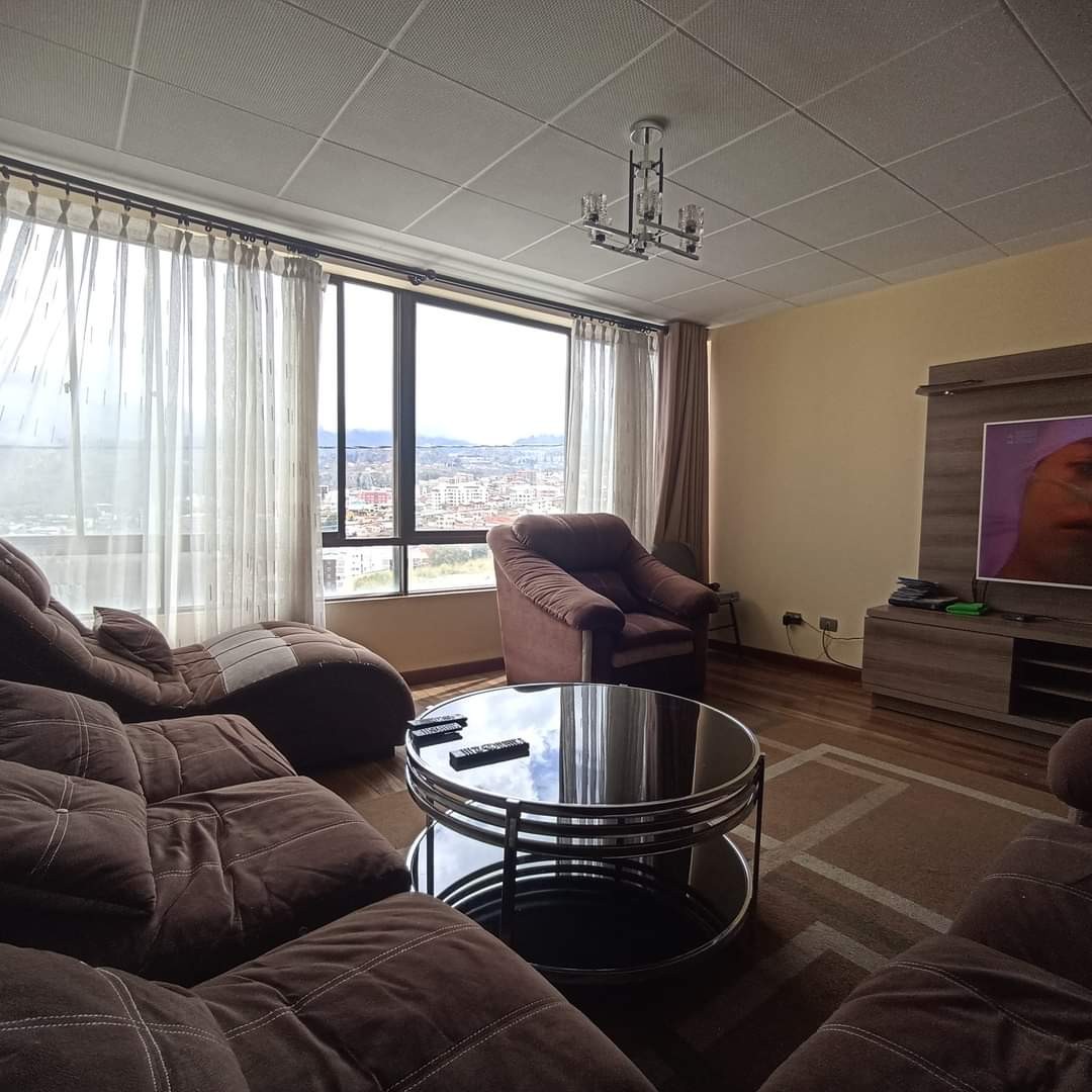 Departamento en Calacoto en La Paz 3 dormitorios 4 baños 1 parqueos Foto 13