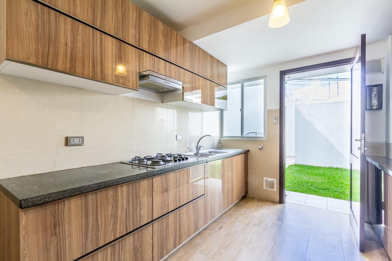 En Venta a $us 215,000 Foto 6
