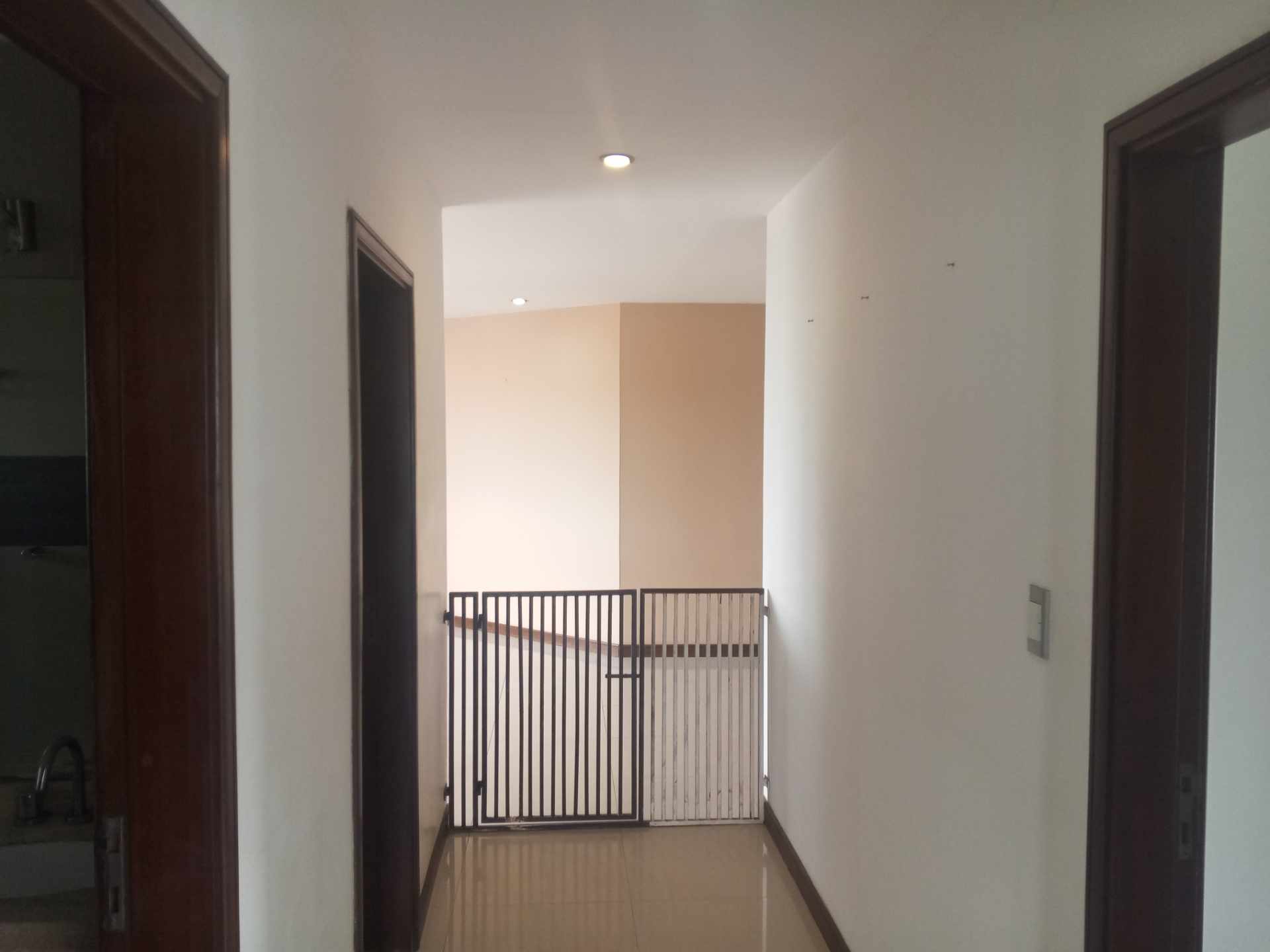 Departamento en VentaCondominio Cupesí, Vendo dpto. 2 dormitorios sin muebles, pet friendly, sobre Av. Ovidio Barbery (2do. y 3er. Anillo), cerca de Zona Isuto e Equipetrol. 2 dormitorios 2 baños 1 parqueos Foto 19