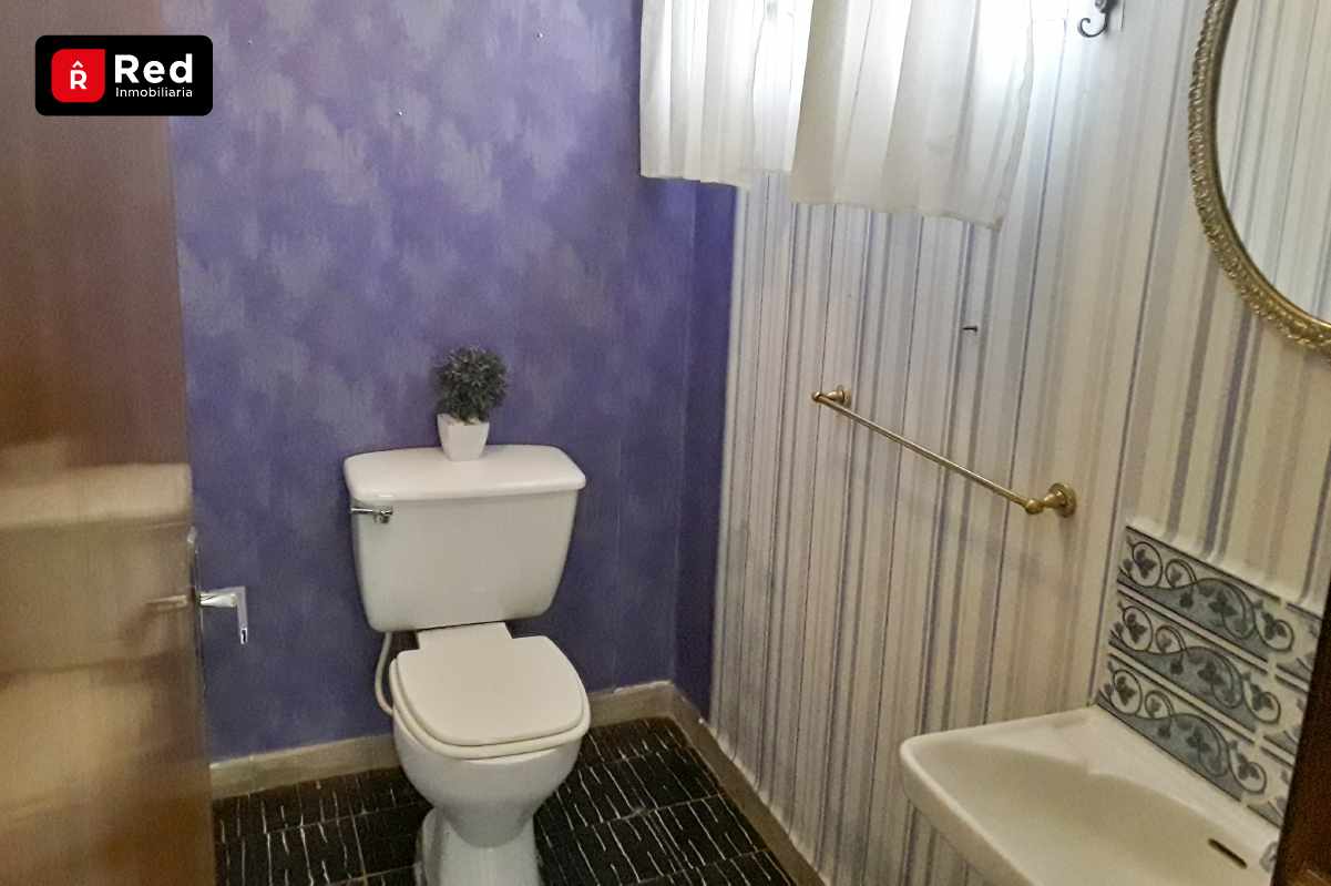 Casa Avenida Las America calle Tellez Giron  Foto 7