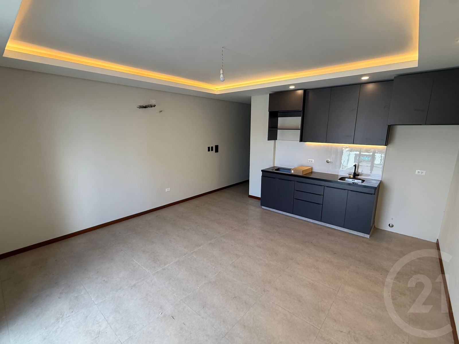 Departamento en VentaAvenida Beni, entre 4to y 5to anillo 1 dormitorios 1 baños  Foto 4