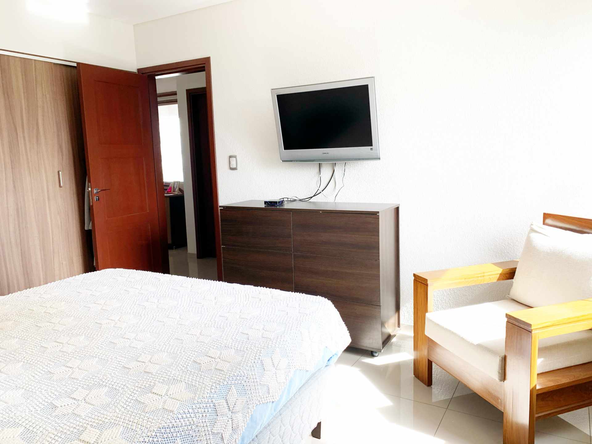 Departamento en VentaAv. Monseñor Santiestevan #415 Foto 8