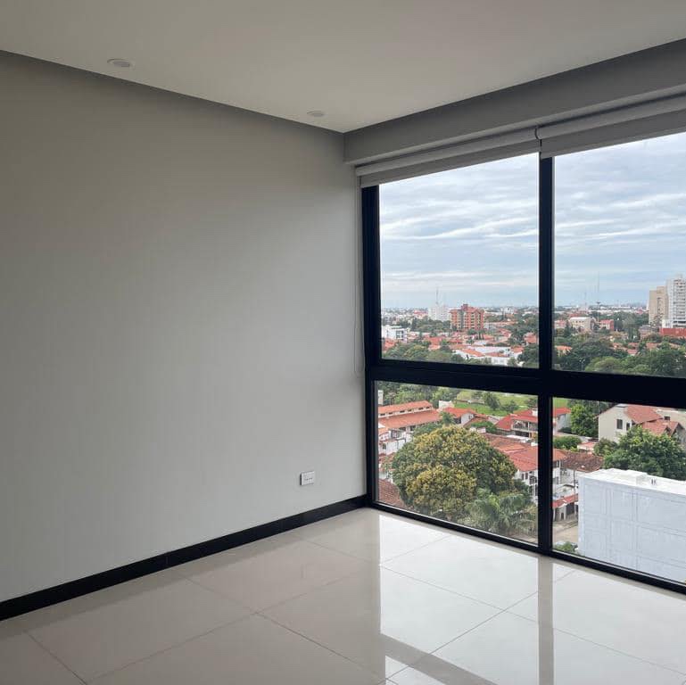Departamento Zona Norte Av. Beni entre 2do y 3er anillo Foto 10
