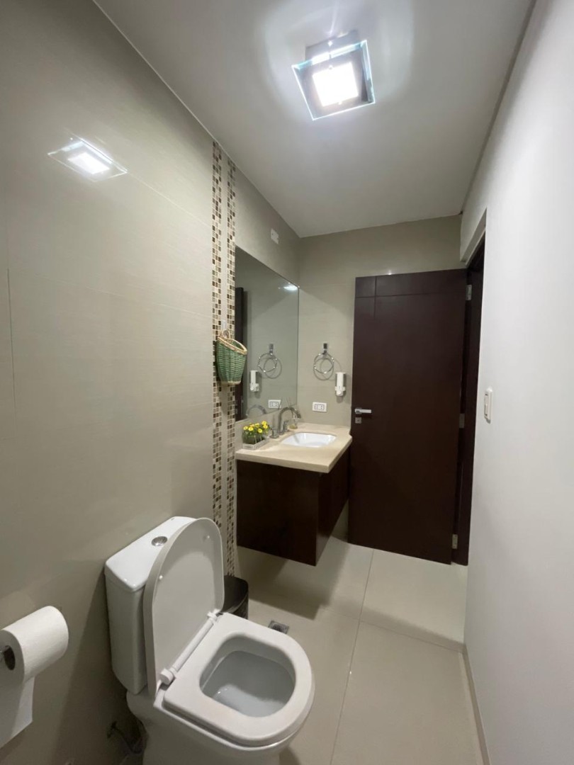 Departamento en AlquilerCalle Cochabamba, casi esquina Irala 2 dormitorios 3 baños 1 parqueos Foto 28