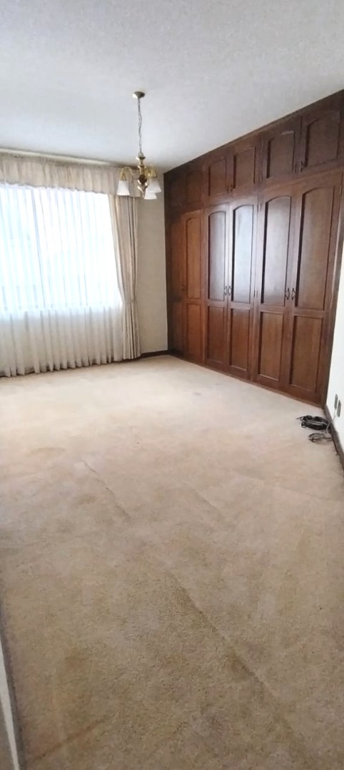 Departamento en AlquilerCALACOTO  3 dormitorios 4 baños 2 parqueos Foto 8