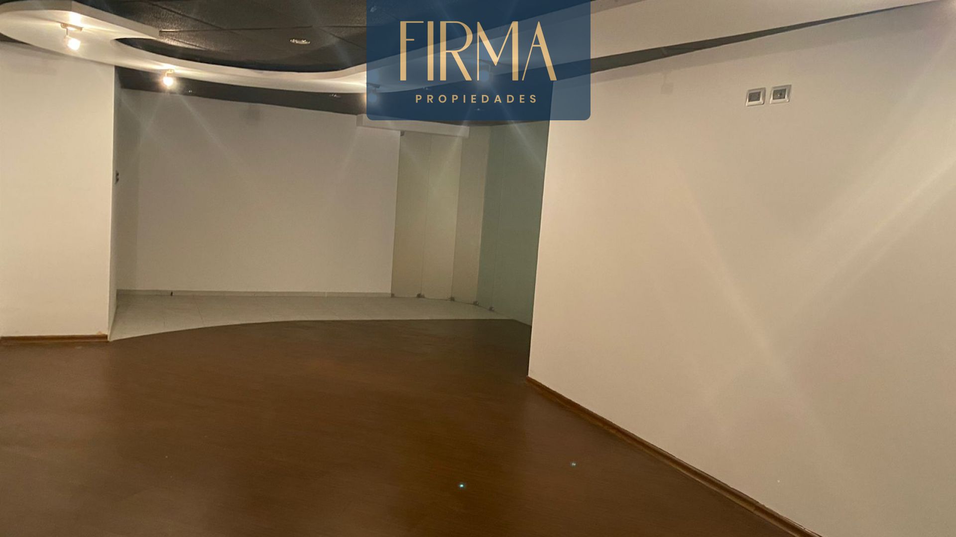 En Venta a $us 1,000,000 Foto 12